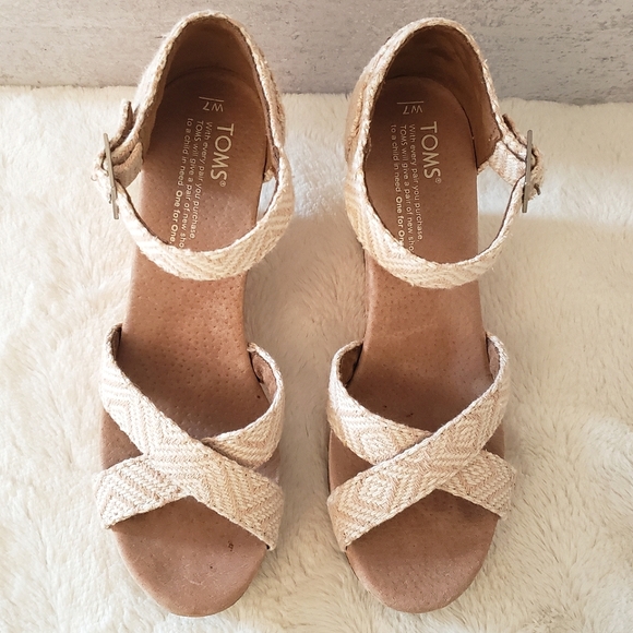 Toms Sienna Wedge Sandals in Woven Cream, Size 7 - Picture 4 of 13